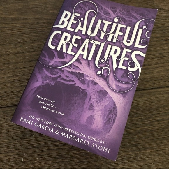Beautiful Creatures by: Garcia & Stohl paperback book - Picture 1 of 5